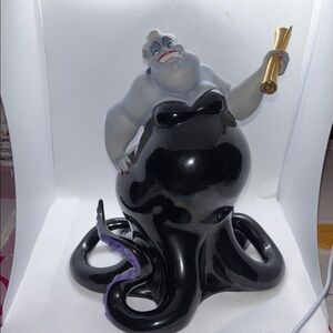 Disney Collection Little Mermaid Ursula We made a deal event sculpture numbered